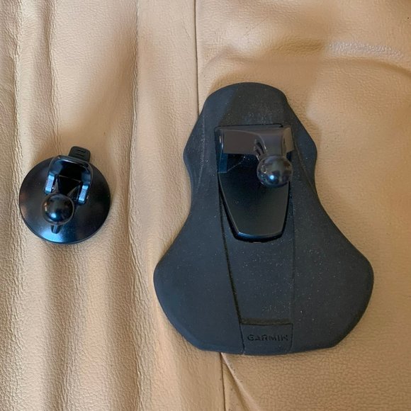 GARMIN NUVI 50LM PORTABLE GPS, NAVIGATION AID, WITH ACCESSORIES - Picture 4 of 5